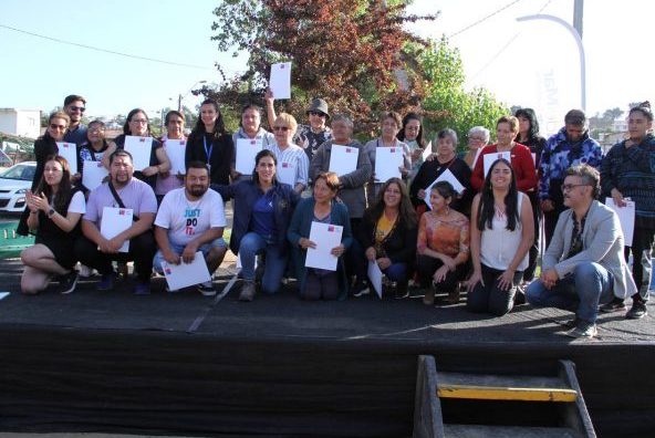 25 familias de Glorias Navales recibieron subsidios para construir vivienda propia gracias a plan piloto de micro radicación