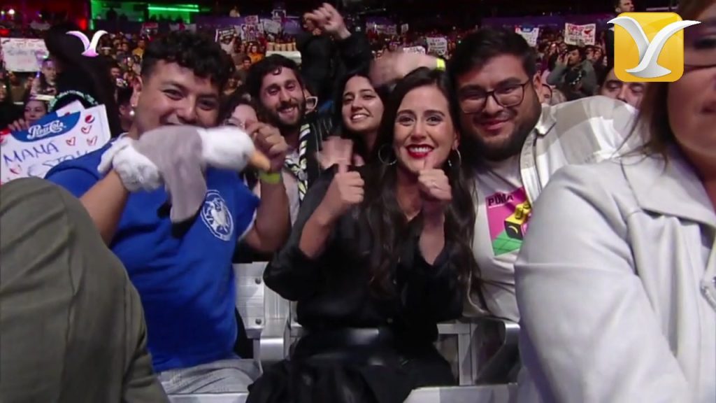 Imagen principal: Alcaldesa Macarena Ripamonti compartió jornada final del Festival de Viña del Mar con jóvenes líderes y lideresas de la ciudad