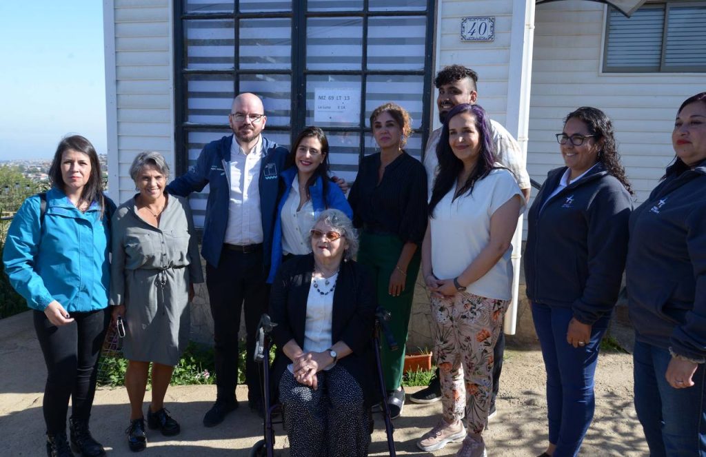 Imagen principal: Ministerio de Desarrollo Social y Municipio de Viña del Mar impulsan Sistema Nacional de Cuidados en Campamento Manuel Bustos