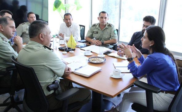 Alcaldesa se reunió con Alto mando de Carabineros de la zona para analizar y planificar trabajo en seguridad comunal
