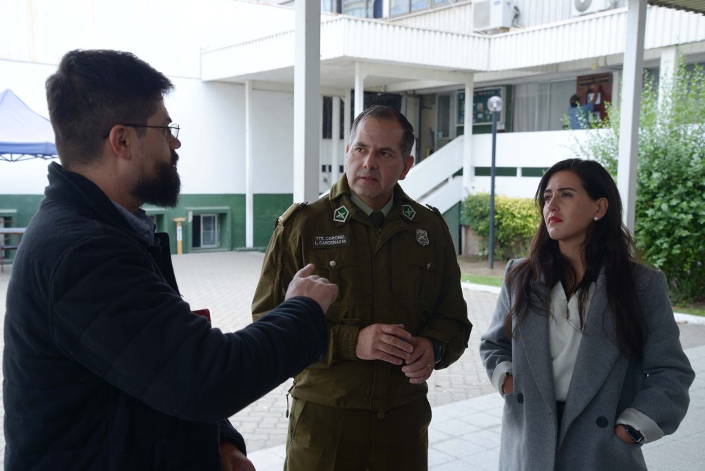 Imagen principal: Alcaldesa Macarena Ripamonti pide fiscal exclusivo para investigar homicidios en Viña del Mar: Coordinó trabajos con Carabineros en reunión con prefecto (s)