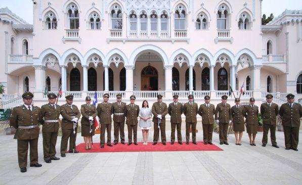 14 carabineros de la 5ª comisaría de Viña del Mar fueron ascendidos en ceremonia que se realizó  en Palacio Vergara