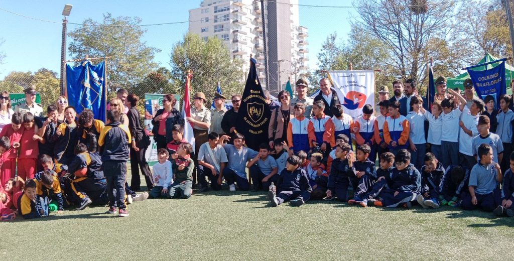 Imagen principal: Escuelas de la Corporación Municipal participan en Torneo de Futbolito por mes de aniversario de Carabineros en Viña del Mar