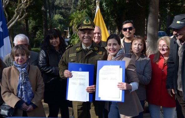 Municipio de Viña del Mar y Carabineros oficializan convenio os-14 para nuevo sistema de patrullaje comunal