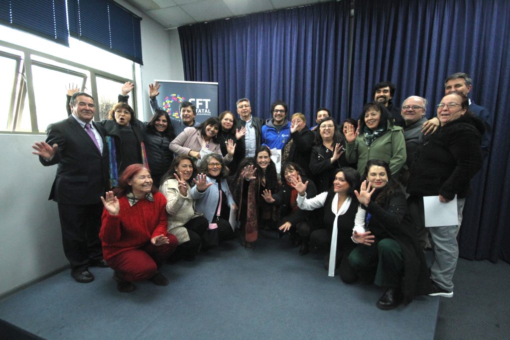 Imagen de la noticia: Certificación a lideres y lideresas comunales