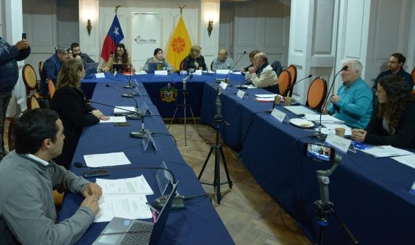 Municipio de Viña del Mar adjudica espectáculo de Año Nuevo en el mar 2024, garantizando cuidado al medio ambiente y resguardo a personas CEA