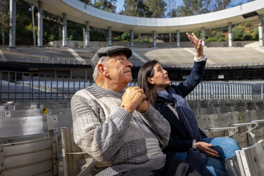 Imagen principal: Alcaldesa Macarena Ripamonti y Mario Kreutzberger se reunieron en la Quinta Vergara para iniciar planificación del cierre de teletón 2023