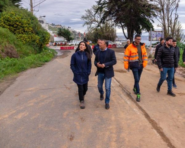 Alcaldesa de Viña del Mar y autoridades dan a conocer medidas de contingencia para ejecutar trabajos en Av. Borgoño tras deslizamiento de arena