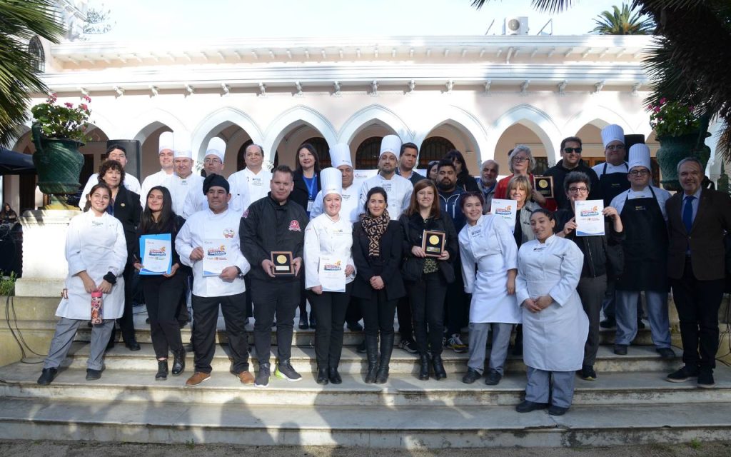 Imagen principal: Viña del Mar premia a la mejor empanada en tradicional concurso de Fiestas Patrias