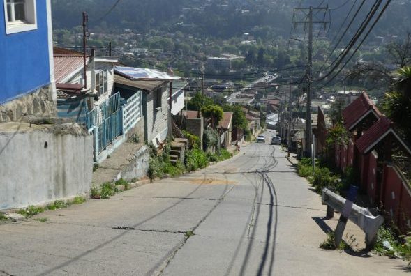 Municipio de Viña del Mar adjudica proyecto de mejoramiento vial Los Aromos – El Boldo para el sector de Chorrillos