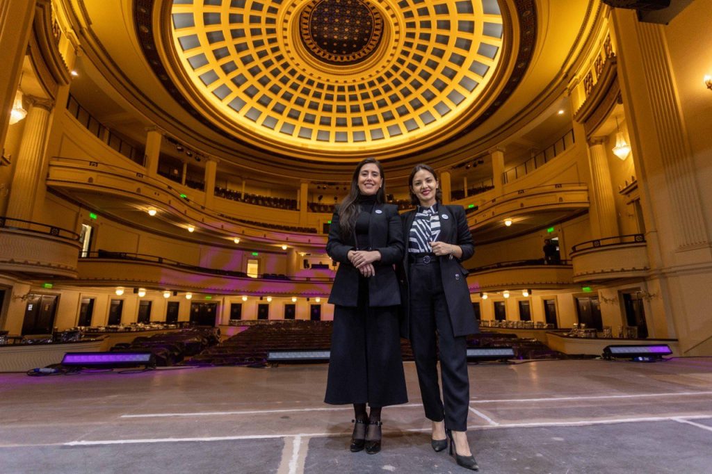 Imagen principal: Alcaldesa Macarena Ripamonti confirmó apertura del Teatro Municipal de Viña del Mar para el 1 de diciembre