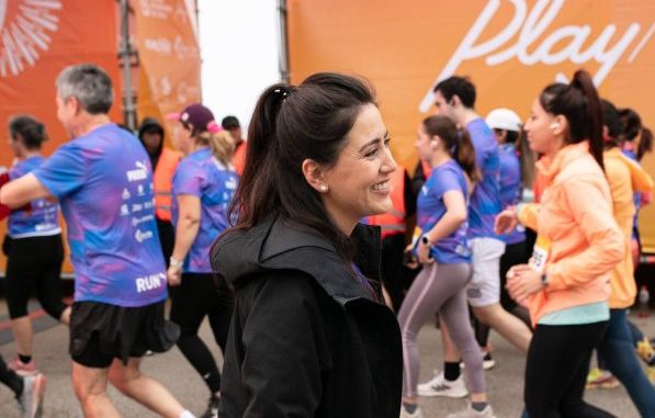 Alcaldesa Macarena Ripamonti destaca trabajo municipal para atraer importantes eventos masivos a la ciudad, durante la exitosa maratón de Viña del Mar 2023  