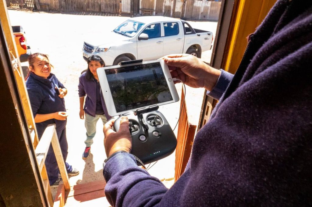 Imagen principal: Monitoreo con drones municipales en sectores de riesgo logró detectar quema ilegal y evitar incendio forestal en Viña del Mar