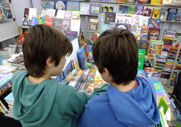 1º Expo libro infantil y juvenil se presenta en la explanada del parque Quinta Vergara
