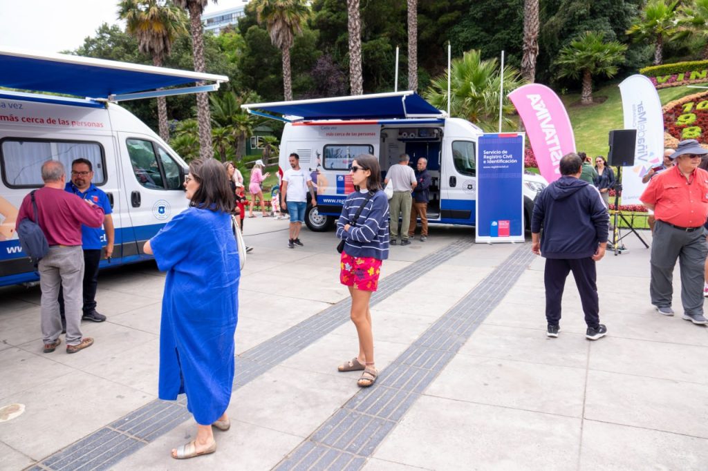 Imagen principal: En Viña del Mar comenzará la Ruta Verano 2024 del Registro Civil en las playas de la región