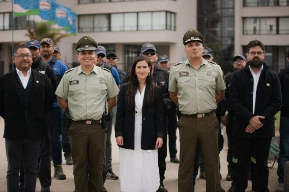 Alcaldesa Macarena Ripamonti valora reforzamiento de Carabineros para febrero en la comuna