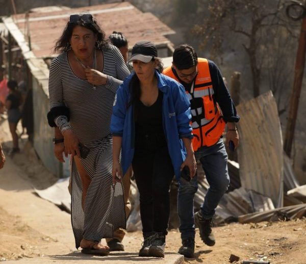 Municipio de Viña del Mar distribuye ayuda social para enfrentar emergencia en los barrios siniestrados de la ciudad
