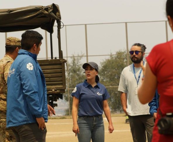 Con maquinaria pesada y camiones se iniciaron trabajos de limpieza y despeje de escombros en zonas afectadas por incendio en Viña del Mar