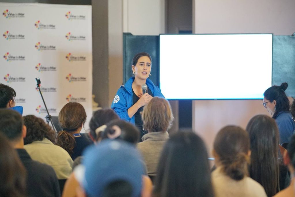 Imagen principal: Municipio de Viña del Mar y PUCV trabajan en conjunto por el proceso de reconstrucción en barrios afectados por incendio