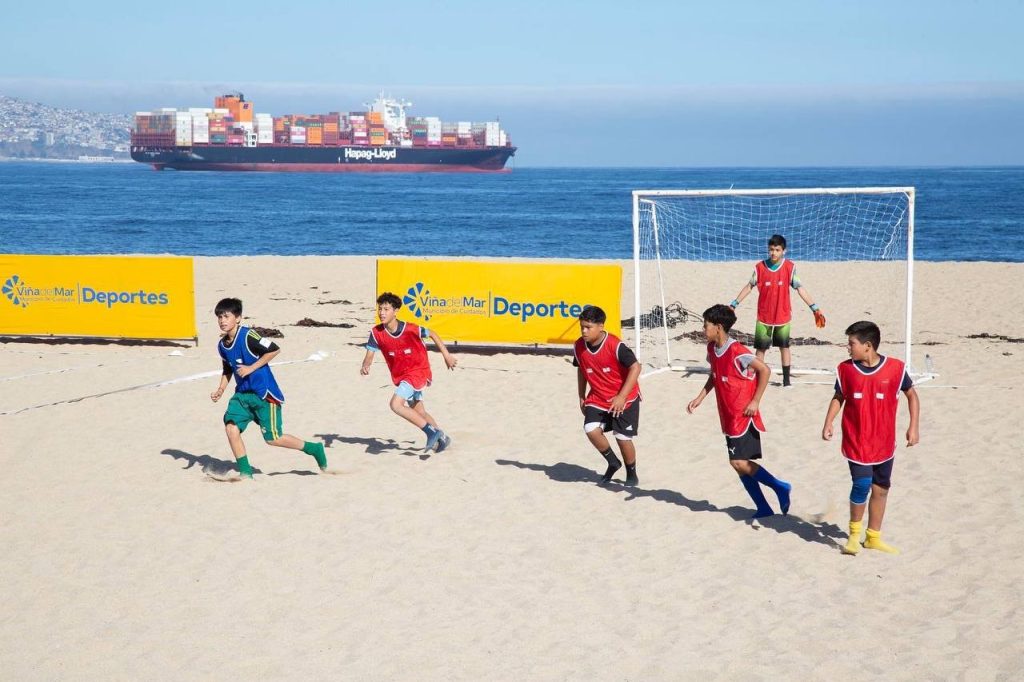 Imagen principal: Con actividades en Playa del Deporte Viña del Mar se sumó al Día Internacional del Deporte