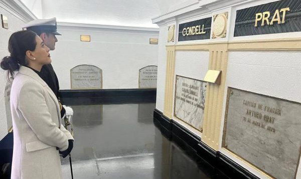 Alcaldesa Macarena Ripamonti destacó la estrecha relación que se ha construido con la Armada tras desfile Naval en Viña del Mar