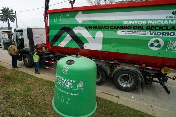 Municipio de Viña del Mar inicia implementación de Ley de Reciclaje intalando nuevas campanas para el depósito de botellas y envases de vidrio