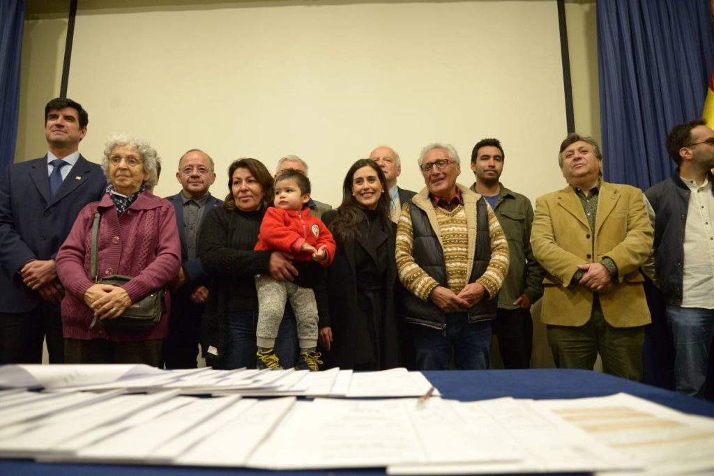 Imagen principal: Se concreta proyecto de reconstrucción del municipio de Viña del Mar y elemental en El Olivar: ingresan permiso de obra para construir primer inmueble para familias damnificadas