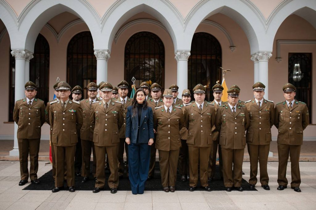 Imagen principal: Municipio de Viña del Mar reconoce a funcionarios de Carabineros y planifican intensa labor de seguridad en la ciudad