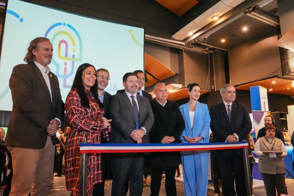 Imagen principal: Alcaldesa Macarena Ripamonti en el 28º encuentro de la cámara de comercio regional: “Para nosotros es fundamental y un honor que se desarrolle en Viña del Mar”