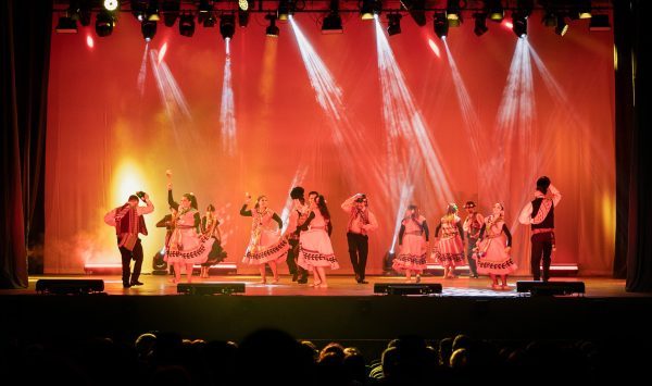 Teatro Municipal de Viña del Mar se engalana con folklore y llamativos eventos durante septiembre