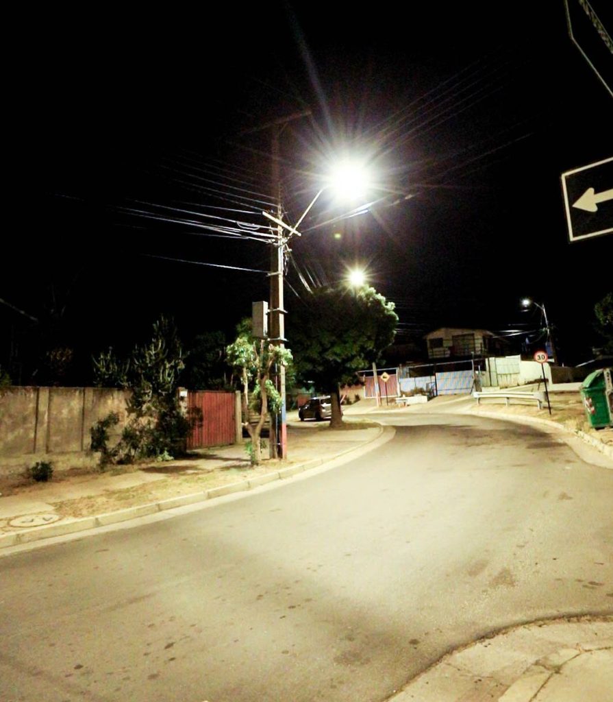 Imagen principal: Canal Beagle tiene nueva luminaria led tras instalación de más de 340 focos realizada por Municipio de Viña del Mar que avanza en recambio masivo en toda la comuna