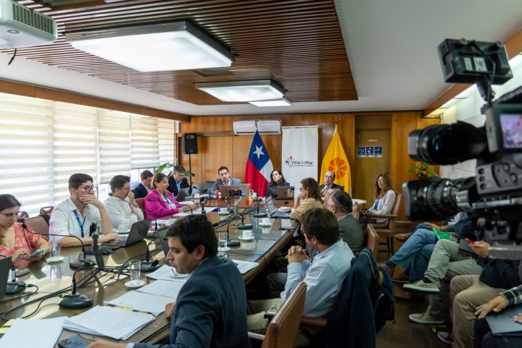 Imagen principal: Se confirma moderno espectáculo pirotécnico  para recibir el Año Nuevo en  Viña del Mar