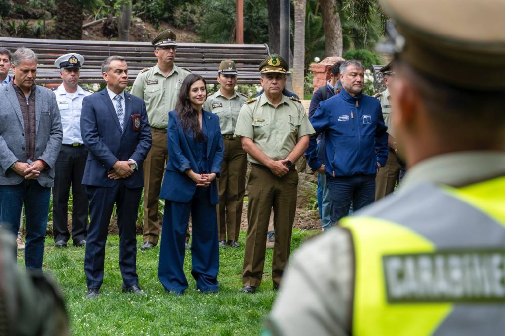 Imagen principal: Festival de Viña: entran en funcionamiento retenes policiales para fortalecer seguridad en la Quinta Vergara