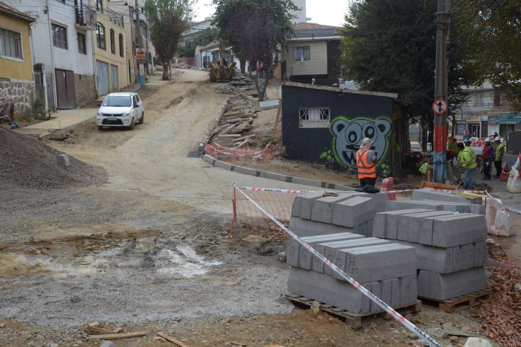 Imagen principal: Municipio pavimenta más de 40 calles en los barrios de Viña del Mar