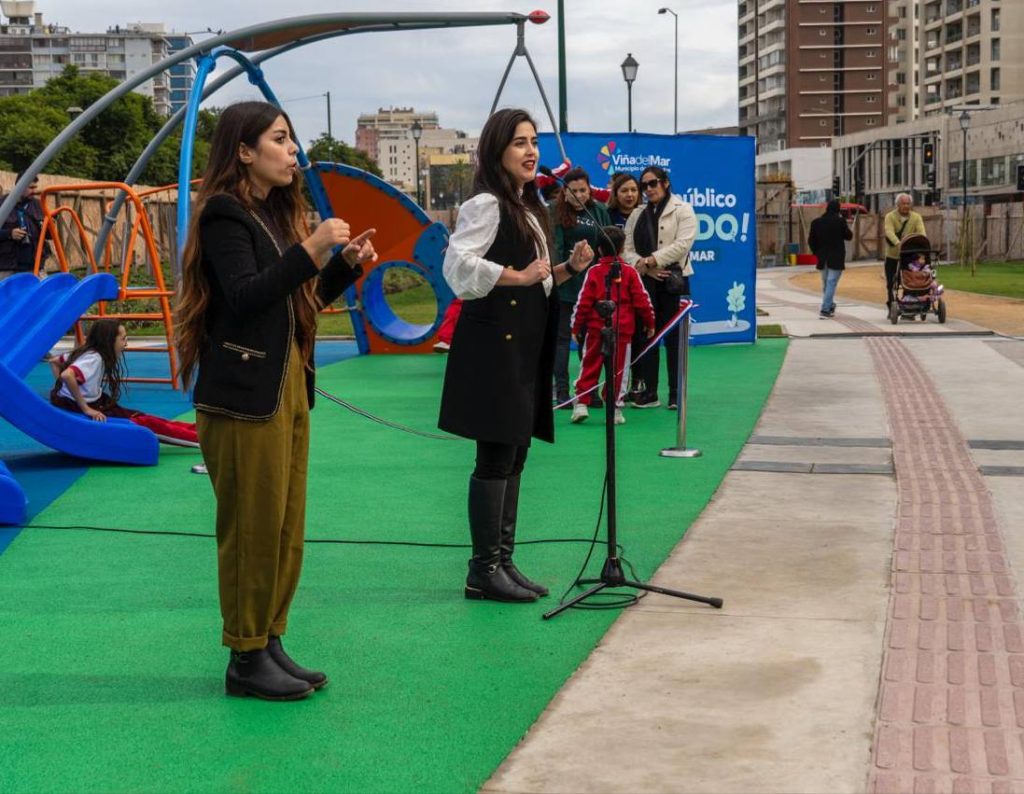 Imagen principal: Viña del Mar inaugura 4 nuevas plazas en par Viana-Álvarez y recupera terreno en abandono