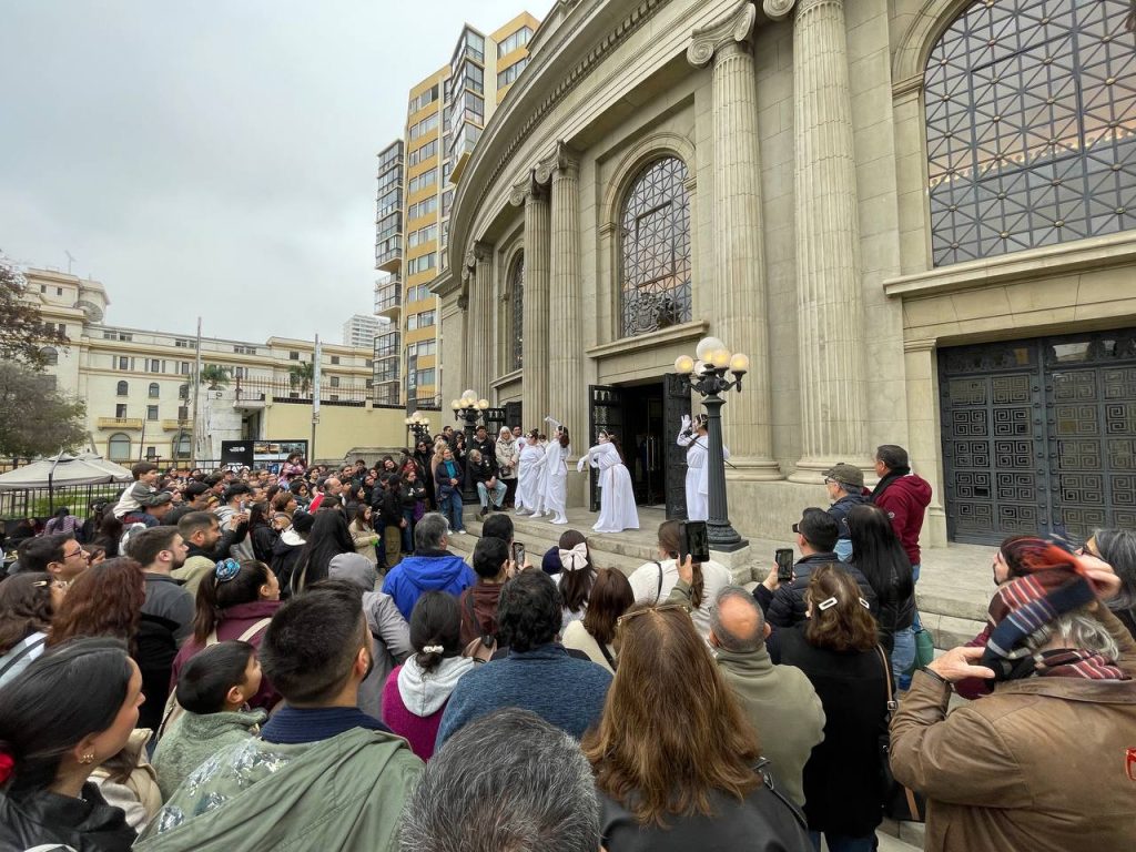 Imagen principal: Multitudinaria asistencia de público posicionó a Viña del Mar como capital cultural de la región en el fin de semana de los patrimonios