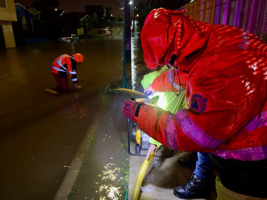 Imagen principal: Municipio de Viña del Mar realizó COGRID comunal para coordinar equipos de emergencia ante eventos meteorológicos
