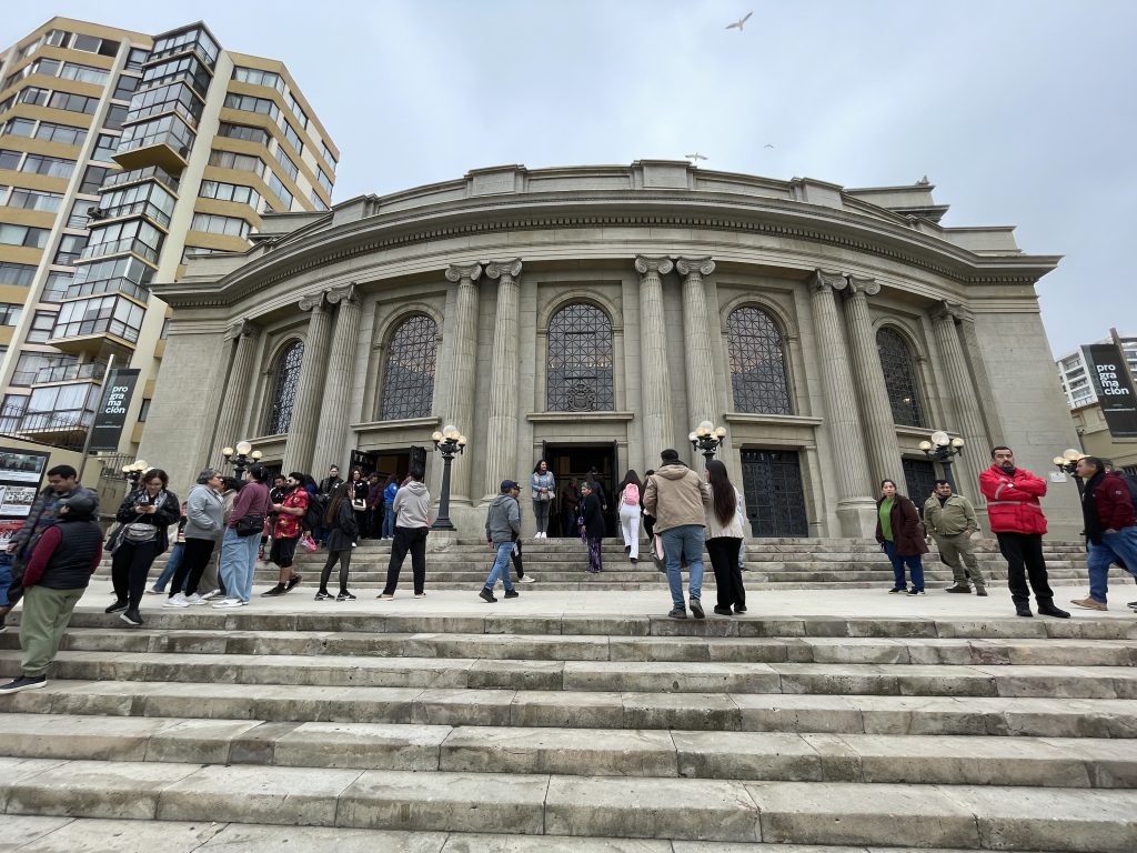 Imagen principal: Viña del Mar la ciudad más visitada del país durante el fin de semana largo: panoramas culturales y deportivos fueron los elegidos por las familias