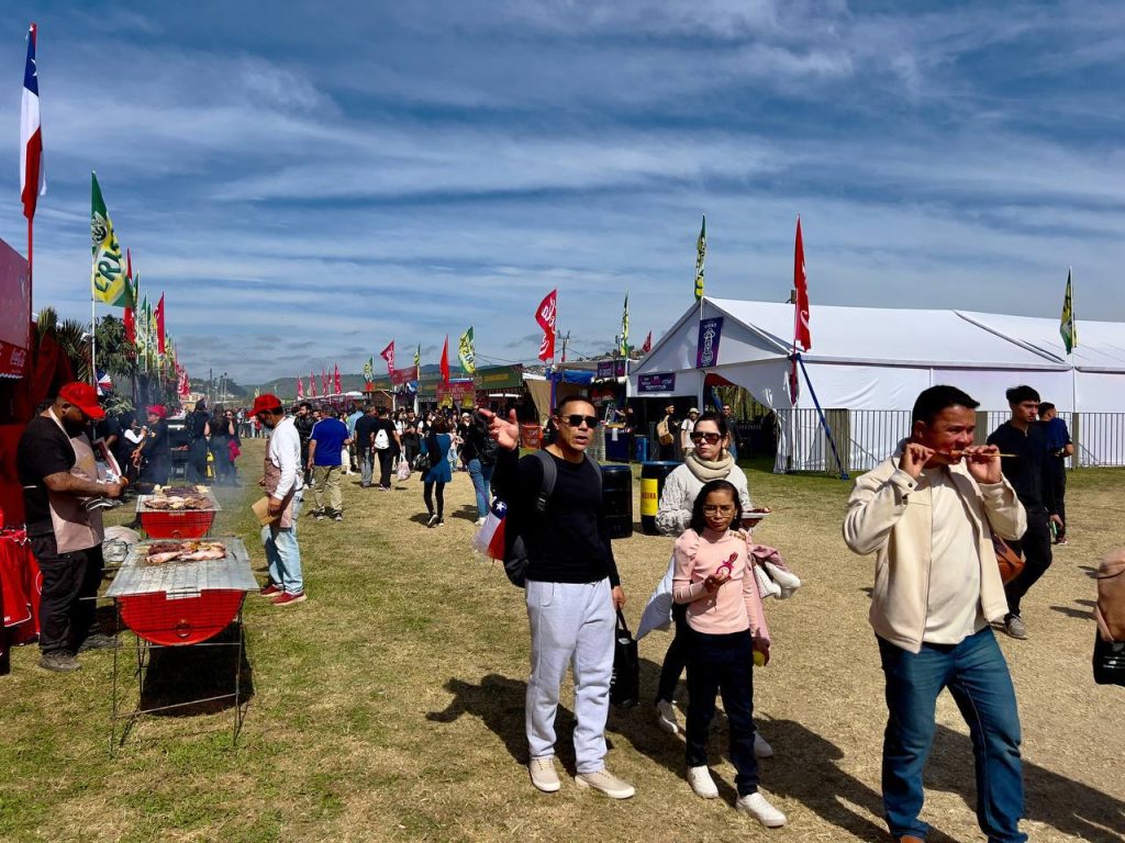 Imagen principal: MASIVA LLEGADA DE VISITANTES EN FIESTAS PATRIAS RATIFICA A VIÑA DEL MAR COMO DESTINO TURÍSTICO MÁS IMPORTANTE DEL PAÍS