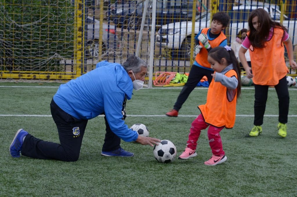 Imagen principal: VIÑA DEL MAR DECLARA DUELO COMUNAL POR FALLECIMIENTO DE ERASMO ZÚÑIGA, EX FUTBOLISTA CAMPEÓN CON EVERTON 1976