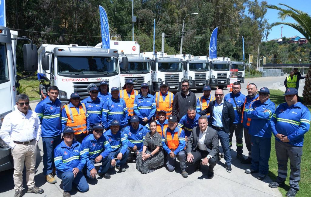 Imagen de la noticia: Nueva flota de camiones y contenedores para aseo