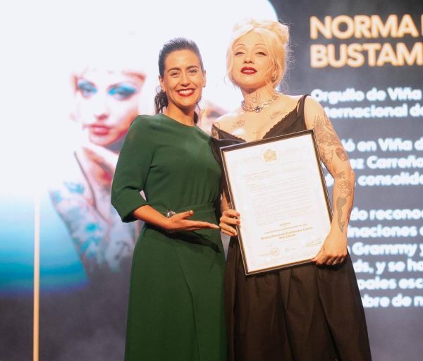 Imagen de noticia: Alcaldesa Macarena Ripamonti declara Hija Ilustre de Viña del Mar a Mon Laferte