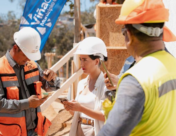 Imagen de noticia: Alcaldesa Macarena Ripamonti por aumento de combustibles: “Se debe recapacitar cuando el costo de la crisis recae en las familias“