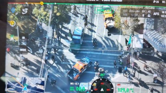 Imagen de la noticia Operativo de fiscalización municipal permite retirar pescados en dudoso estado y productos falsificados del comercio ilegal de Viña del Mar