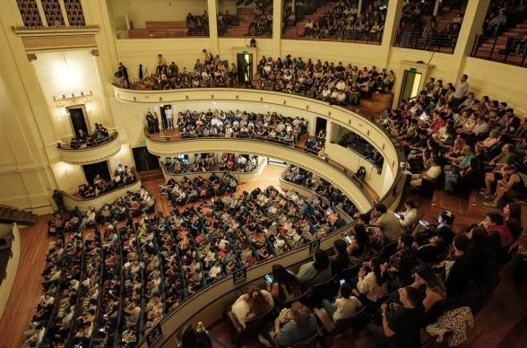Imagen de noticia: Teatro Municipal de Viña del Mar lanza temporada 2026 con más de 60 espectáculos