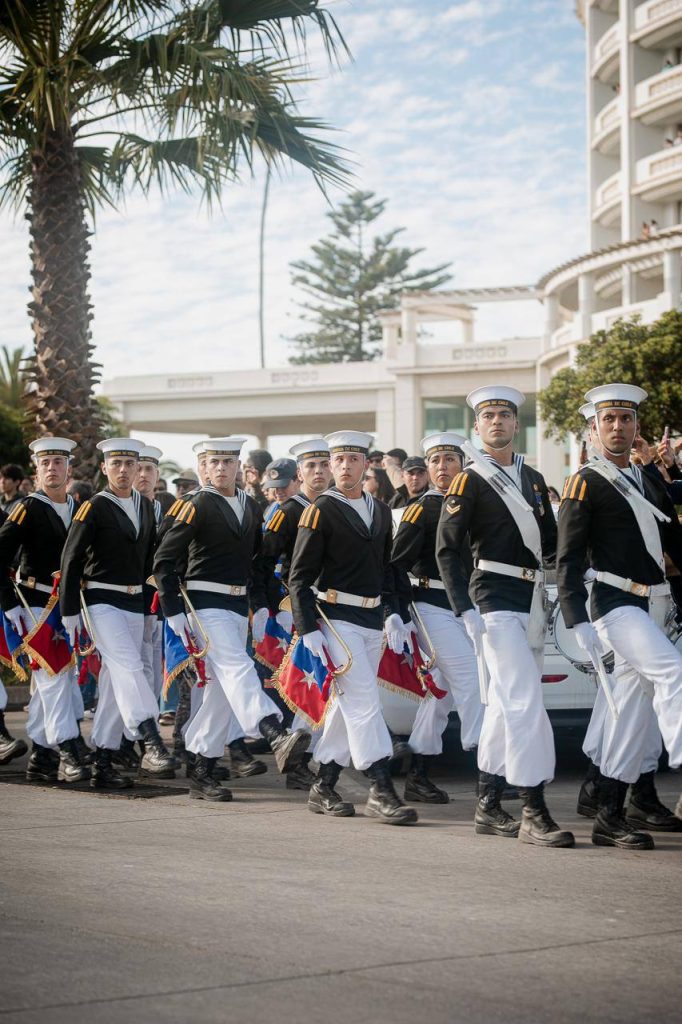 Imagen principal: Confirman tradicional desfile de Academia Politécnica Naval por calles de Viña del Mar en honor a las Glorias Navales