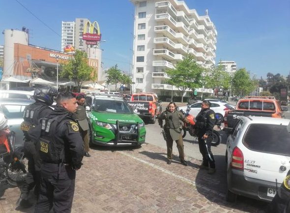 Imagen de la noticia Seguridad Pública de Viña del Mar detiene a delincuentes en operativo en barrio poniente