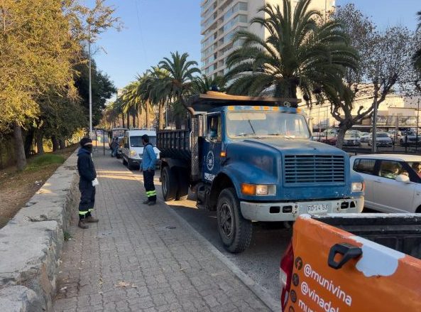 Imagen de la noticia Municipio de Viña del Mar refuerza limpieza y retiro de rucos en Estero Marga Marga: 33 toneladas de residuos retirados solo durante mayo