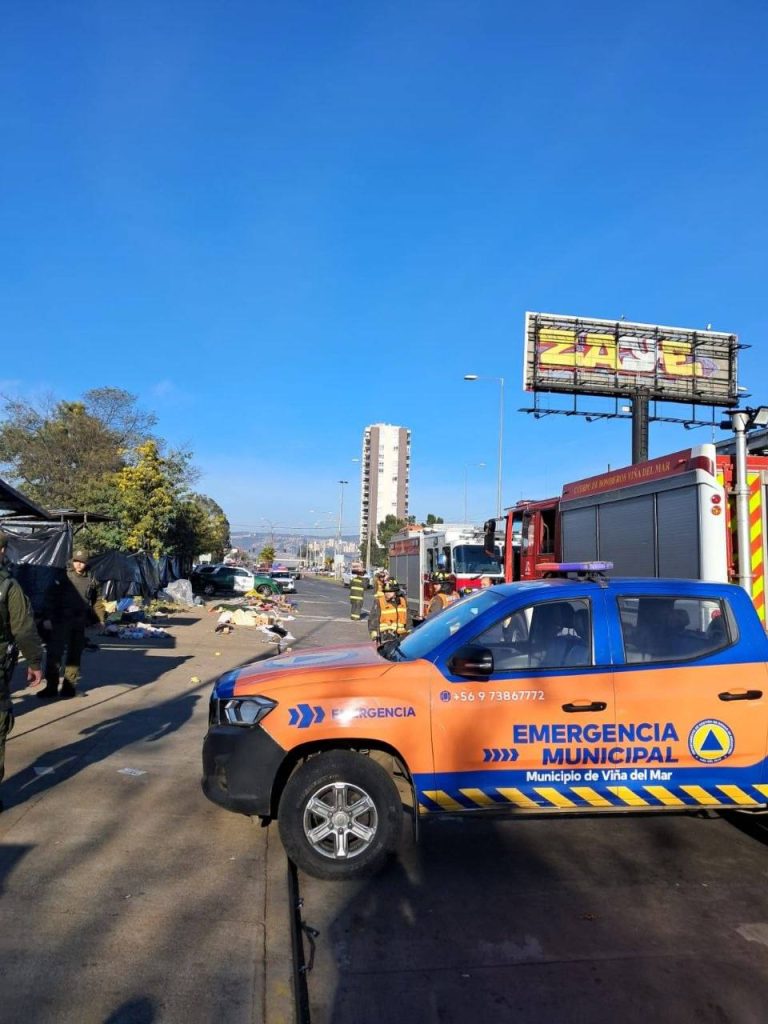 Imagen principal: Alcaldesa Ripamonti declara tres días de duelo comunal por tragedia ocurrida en Feria Caupolicán