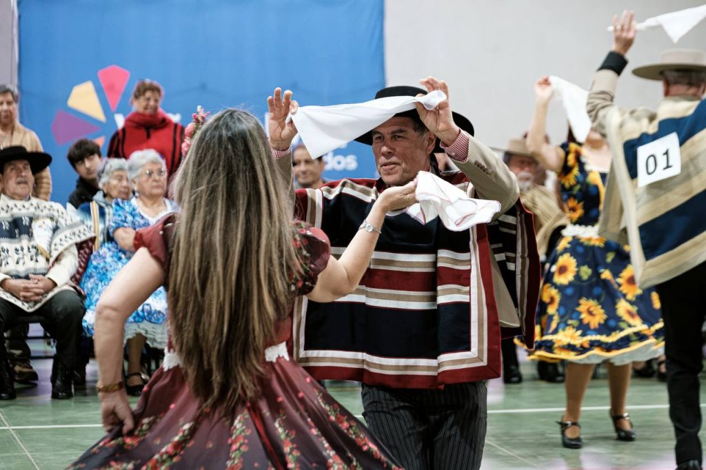 Imagen principal: Municipio de Viña del Mar definió a sus representantes al concurso provincial de cueca 2026 para personas mayores